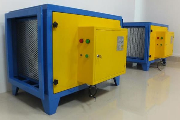 ���̾�����